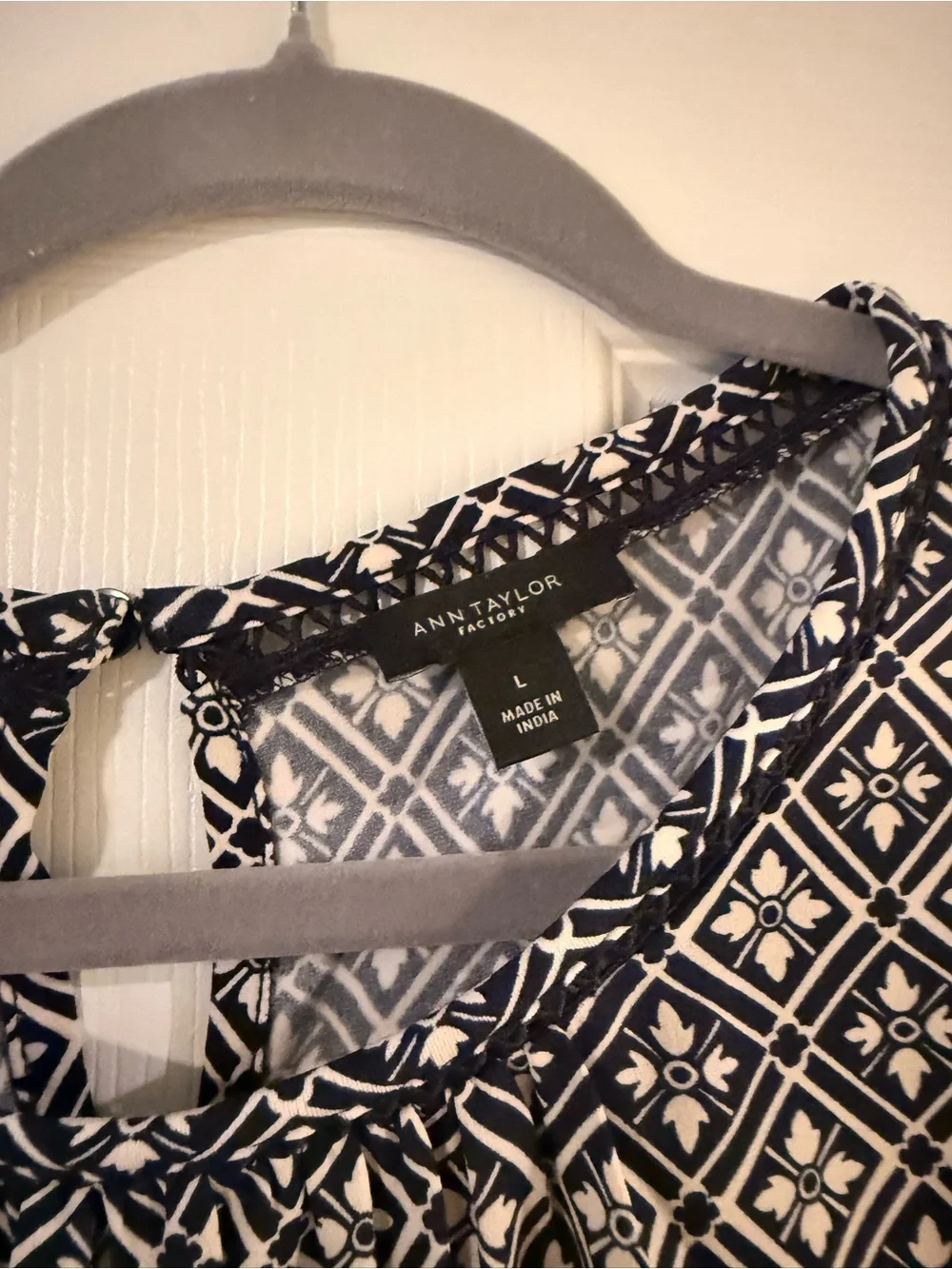 Ann Taylor Factory Navy and White Geometric Cap-Sleeve Blouse